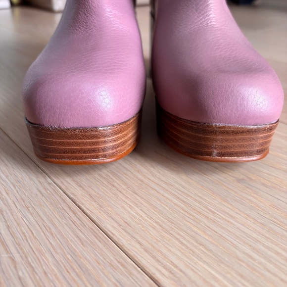 Speed platform ankle boot in Lilac by Intentionally Blank - Picture 2 of 13